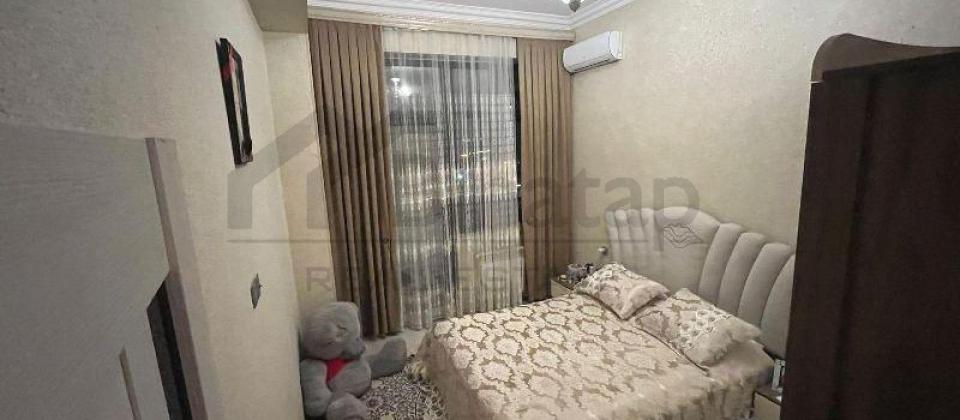 Satilir 3 otaqli menzil/105 kv.m., Semed Vurgun kucesi, Qis parkinin yaninda yerlesir - 3