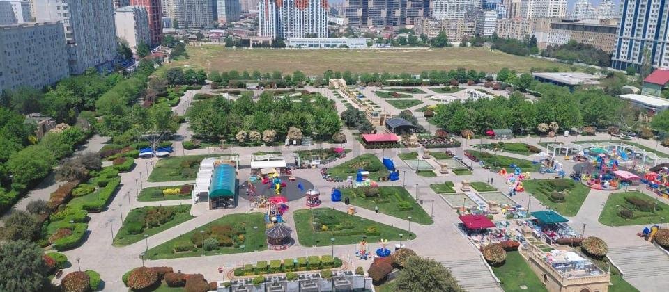 Satılır 4 otaqlı yeni tikili 198 m², İnşaatçılar m.