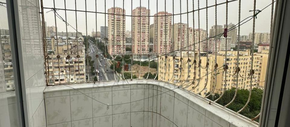 Satılır 4 otaqlı yeni tikili 198 m², İnşaatçılar m. - 15