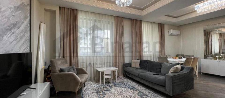 Satilir 3 otaqli menzil/88 kv.m., Yasamal parkinin yani, Elmler Akademiyasi m/s yaxindir