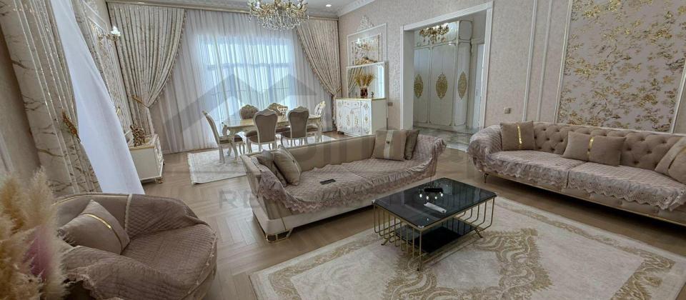 Satılır 4 otaqlı həyət evi 400 m², Novxanı q. - 2