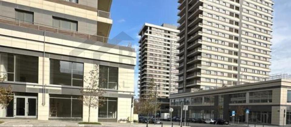 Satilir obyekt/684 kv.m., Ag Seher merkezi, premium kompleksde yerlesir