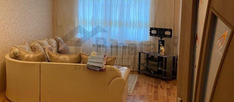 Satılır 4 otaqlı həyət evi/bağ evi 300 m², Ramana q.