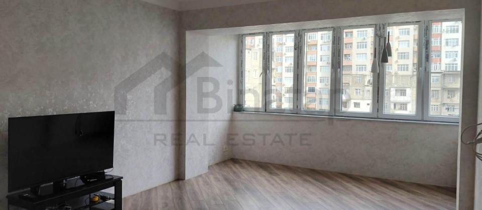 Satılır 4 otaqlı köhnə tikili 100 m², Neftçilər m. - 2