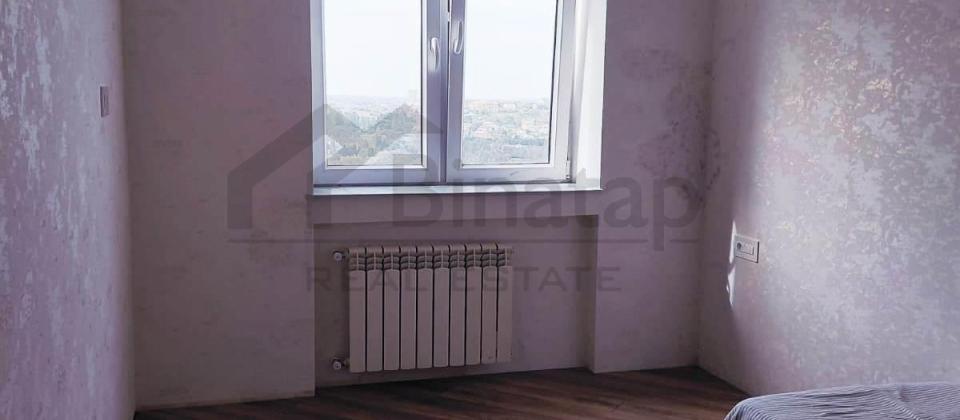 Satılır 4 otaqlı köhnə tikili 100 m², Neftçilər m. - 10