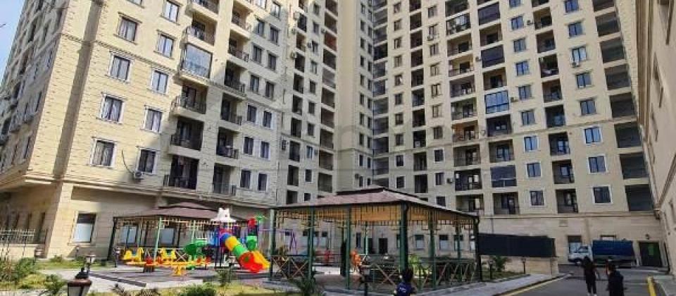 Satilir 6 otaqli menzil/323 kv.m., Nerimanov m/s ve Metropark t/m yaninda yerlesir