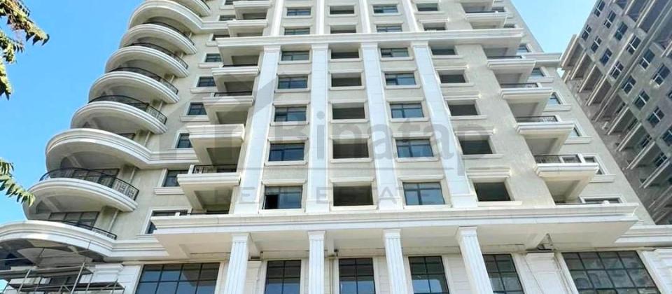 Satılır 3 otaqlı yeni tikili 80 m², 28 May m.
