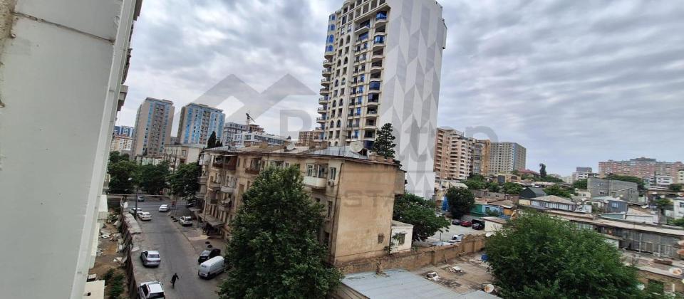 Satılır 3 otaqlı yeni tikili 80 m², 28 May m. - 14