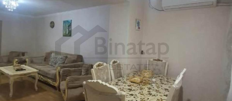 Satilir 3 otaqli menzil/70 kv.m., İnsaatcilar m/s ve Qelebe dairesine yaxindir - 2