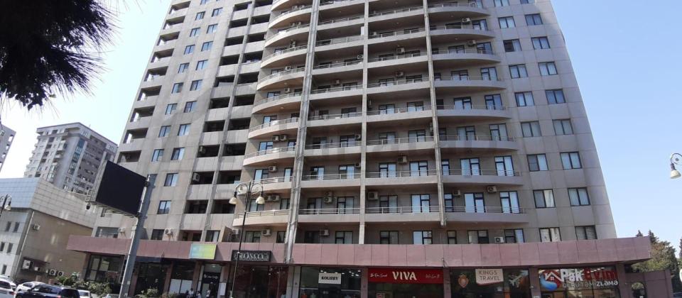 Satılır 4 otaqlı yeni tikili 155 m², Gənclik m. - 15