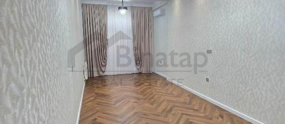 Satilir 2 otaqli menzil/95 kv.m., 28 May m/s yaninda yerlesir - 3