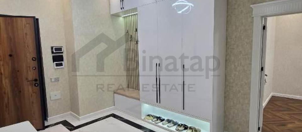 Satilir 2 otaqli menzil/95 kv.m., 28 May m/s yaninda yerlesir - 9