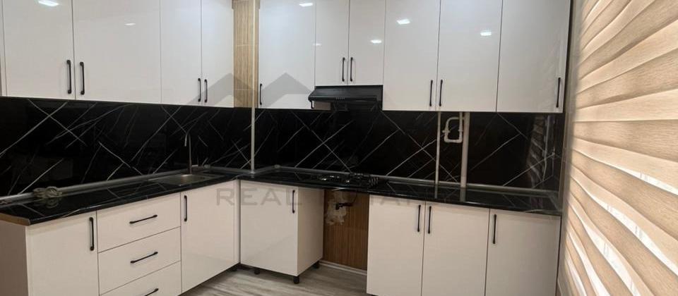 Satılır 3 otaqlı köhnə tikili 75 m², Nəsimi m. - 9