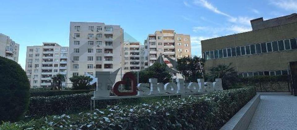 Satilir 3 otaqli menzil/185 kv.m., Şokolad Tower, Elmler Akademiyasi m/s yaxindir - 15