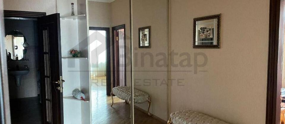 Satilir 3 otaqli menzil/105 kv.m., İnsaatcilar prospekti, Merkezi parkin yaninda yerlesir - 4