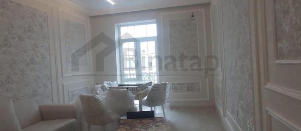 Satılır 2 otaqlı köhnə tikili 63 m², Nizami m. - 5