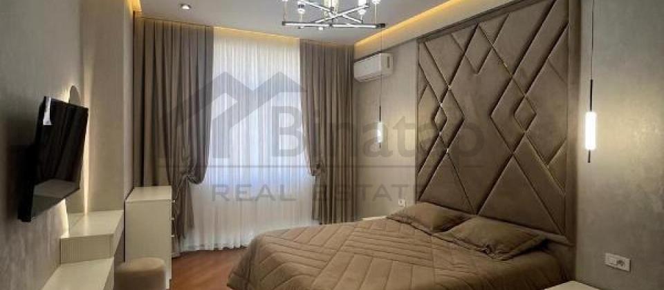 Satilir 4 otaqli menzil/145 kv.m., Yasil Ada usaq bagcasinin yani, 8 Noyabr m/s yaxindir - 4