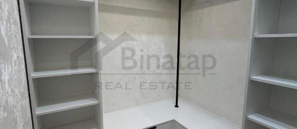 Satilir 4 otaqli menzil/145 kv.m., Yasil Ada usaq bagcasinin yani, 8 Noyabr m/s yaxindir - 9
