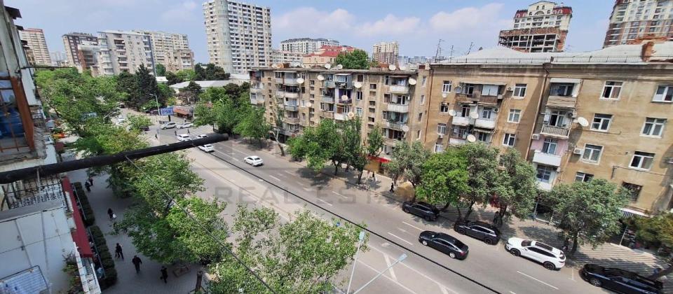 Satılır 2 otaqlı köhnə tikili 55 m², N. Nərimanov  m. - 10