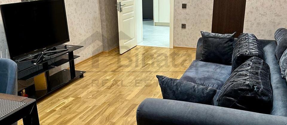 Satilir 3 otaqli menzil/122 kv.m., Zerife Eliyeva kucesi, Crescent Mall'un yaninda yerlesir - 2