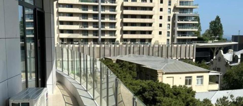 Satilir 3 otaqli menzil/122 kv.m., Zerife Eliyeva kucesi, Crescent Mall'un yaninda yerlesir - 15