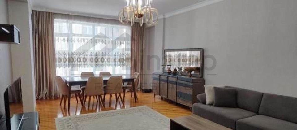 Satilir 3 otaqli menzil/135 kv.m., Yeni Yasamal, Albali usaq bagcasinin yaninda yerlesir