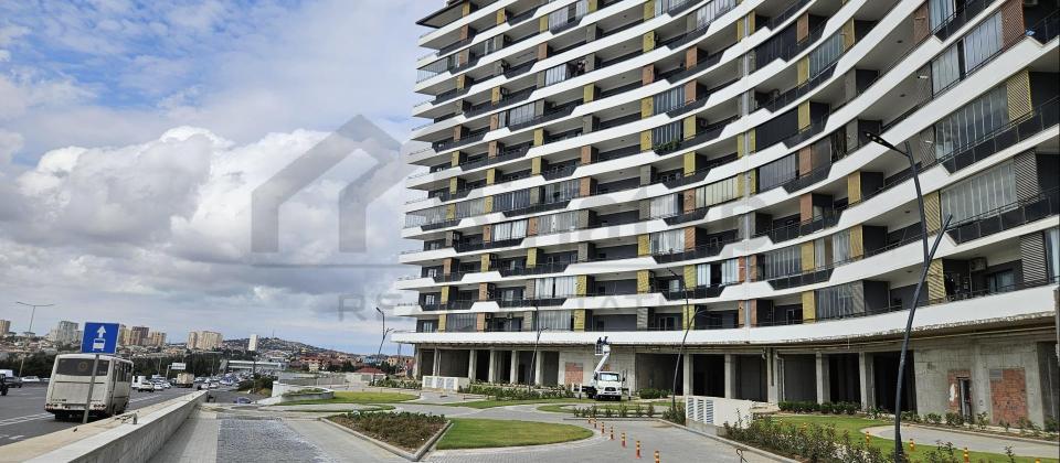 greenville residence yaşayış kompleksində təmirsiz bina evi satılır
