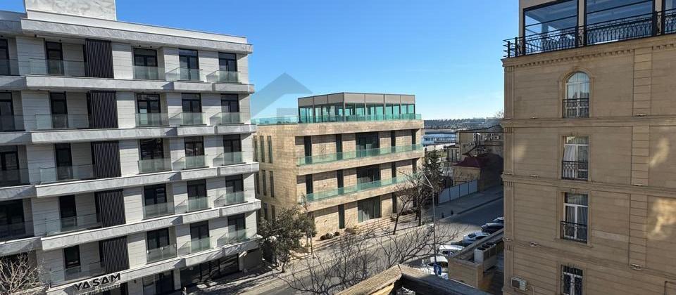 Satılır 2 otaqlı köhnə tikili 55 m², Bayıl q. - 13