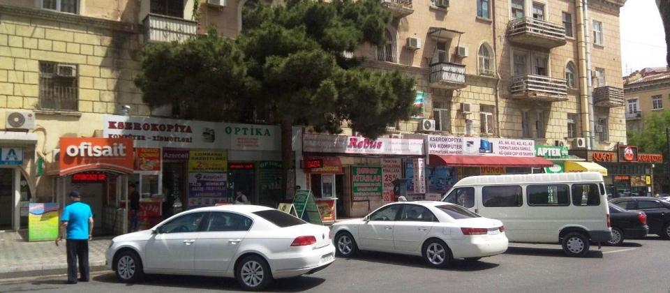 Kirayə verilir 1 otaqlı kohnə tikili, Elmler m