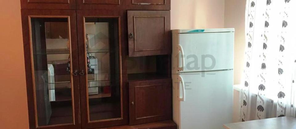 Kirayə verilir 1 otaqlı kohnə tikili, Elmler m - 10