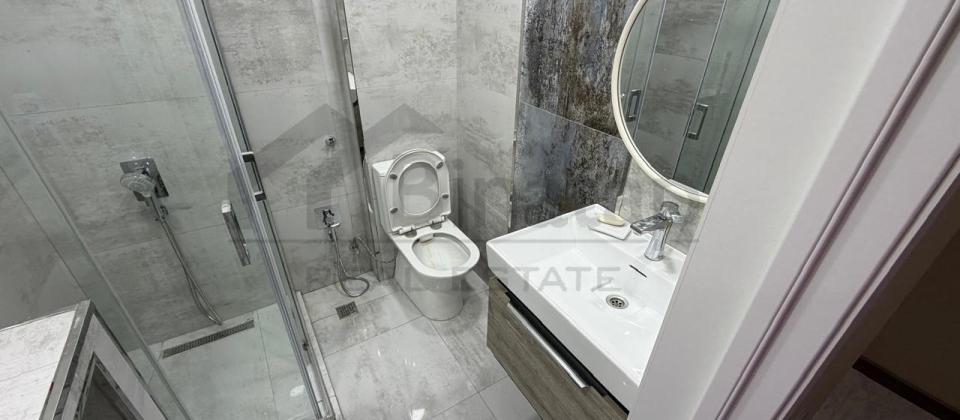 Satılır 2 otaqlı köhnə tikili 40 m², Azadlıq pr. - 9