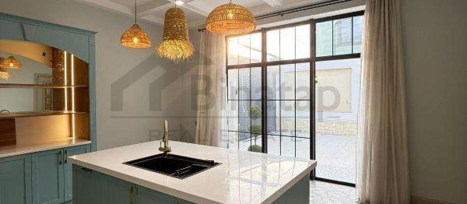 Satilir heyet evi-villa/220 kv.m., Badamdar, 3cu massivde yerlesir - 3
