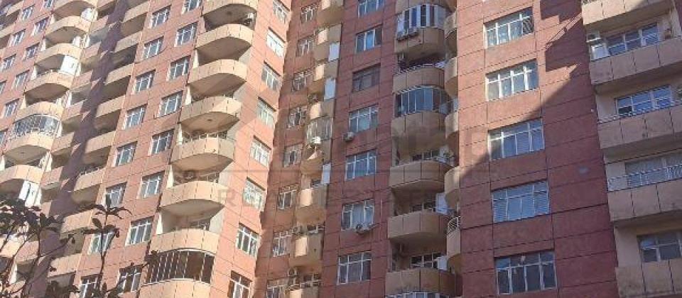 Satilir 4 otaqli menzil/197 kv.m., Dede Qorqud ve Zooparkin yaninda yerlesir - 2