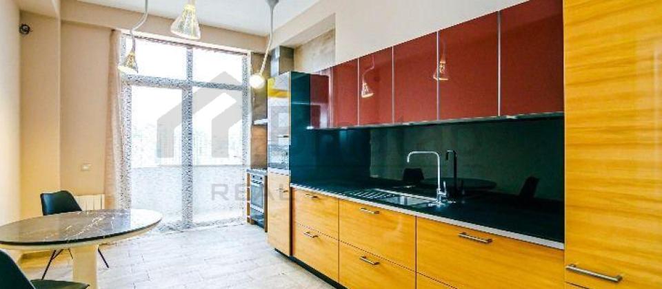 Satilir 3 otaqli menzil/153 kv.m., Semed Vurgun kucesi, Zabitler parkinin yaninda yerlesir - 7