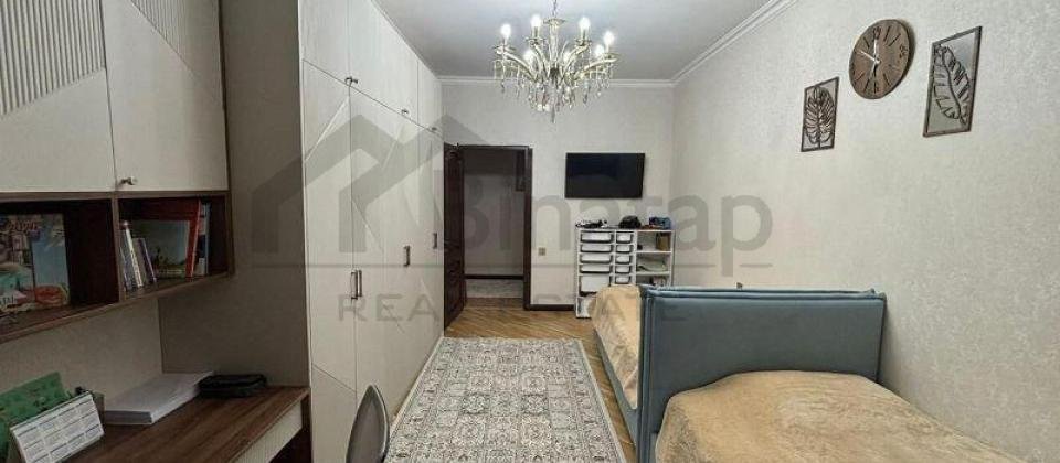 Satilir 4 otaqli menzil/165 kv.m., Nerimanov m/s 3-4 deqiqelik mesafededir - 7
