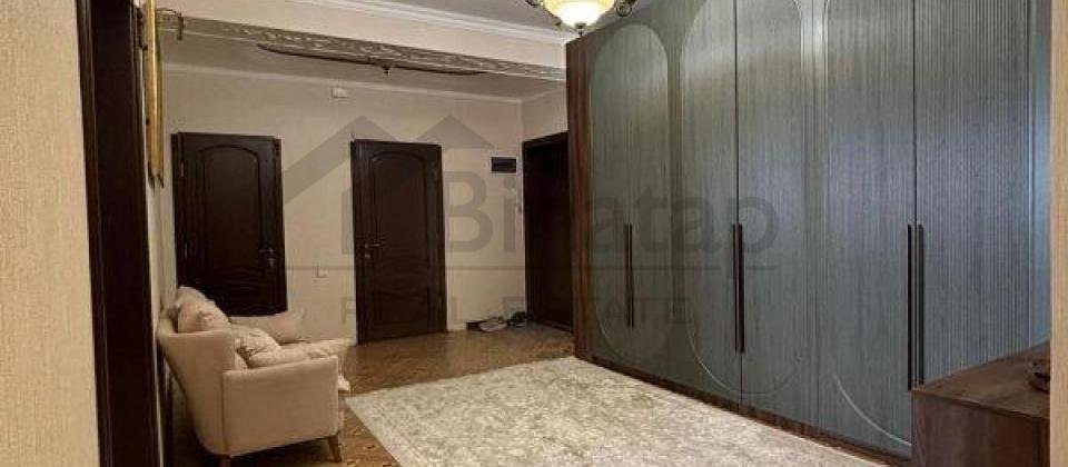 Satilir 4 otaqli menzil/165 kv.m., Nerimanov m/s 3-4 deqiqelik mesafededir - 12
