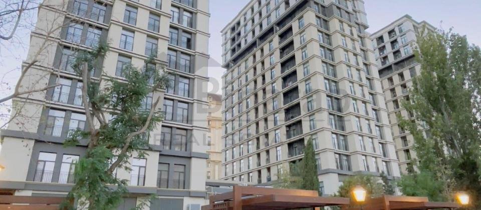 Satilir 2 otaqli menzil/82 kv.m., Heyder Eliyev ve Baki Konqres merkezinin yani