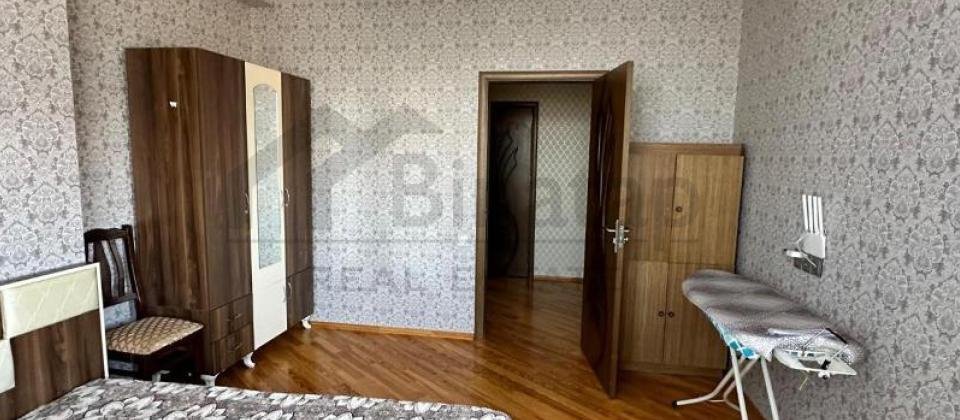 Satilir 3 otaqli menzil/120 kv.m., 20 Yanvar m/s ve Bravo marketin yaninda yerlesir - 5