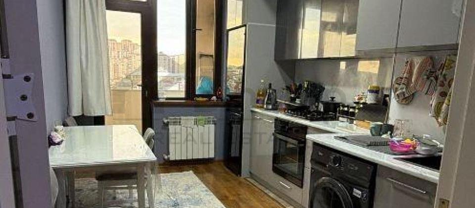 Satilir 3 otaqli menzil/136 kv.m., A.M.Serifzade kucesi, İnsaatcilar m/s yaninda yerlesir - 8