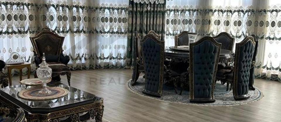 Satilir 4 otaqli menzil/226 kv.m., Xetai m/s yaxindir