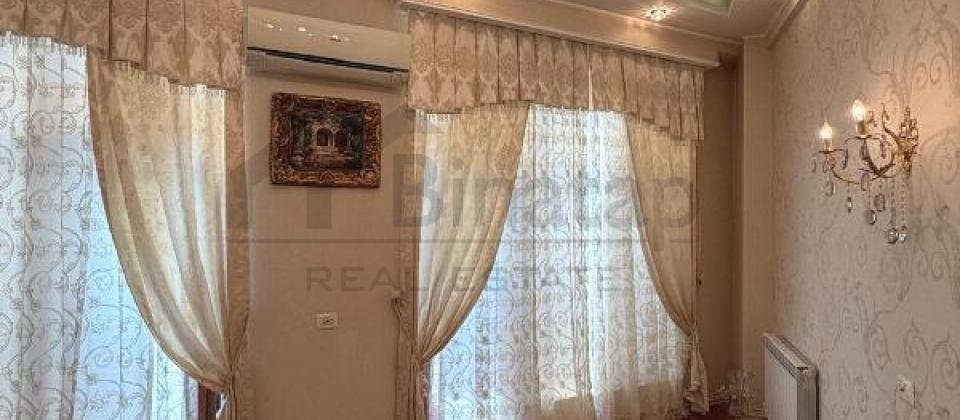 Satilir 6 otaqli menzil/233 kv.m., 28 Mall ve 28 May m/s yaninda yerlesir - 7