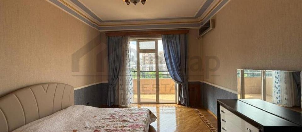 Satilir 4 otaqli menzil/240 kv.m., Semed Vurgun parkinin yani, 28 May m/s yaxindir - 6