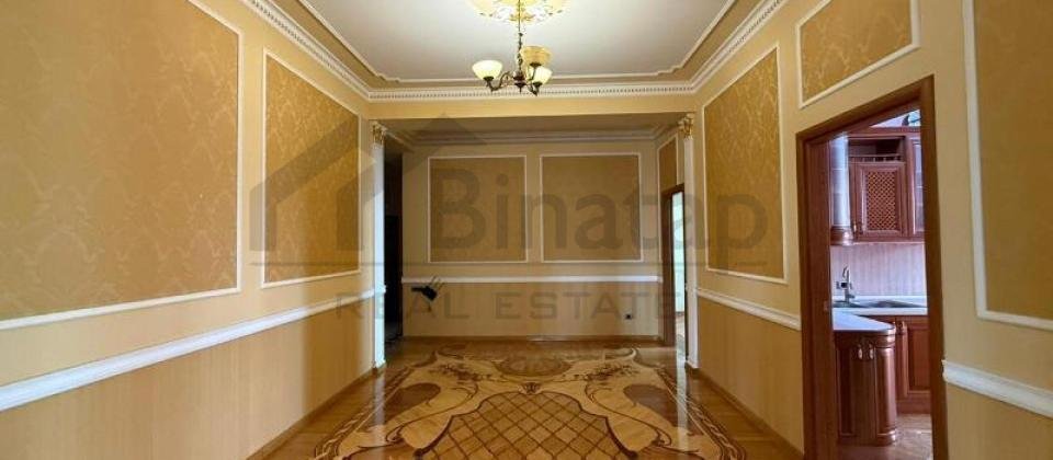 Satilir 4 otaqli menzil/240 kv.m., Semed Vurgun parkinin yani, 28 May m/s yaxindir - 8