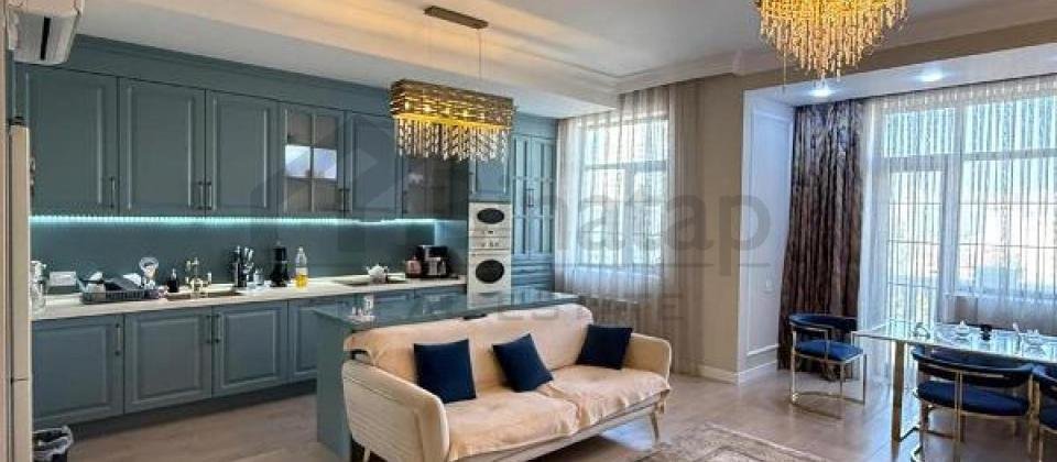 Satilir 3 otaqli menzil/141 kv.m., Renessans Palace, Elmler Akademiyasi m/s yaxindir