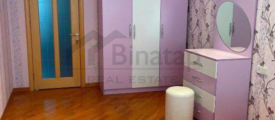 Satilir 6 otaqli menzil/300 kv.m., Yasil Ada usaq bagcasinin yani, 8 Noyabr m/s yaxindir - 6