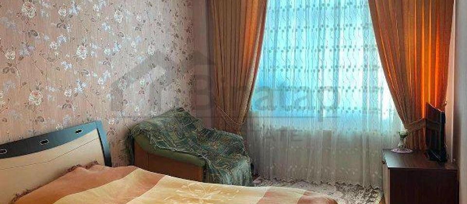 Satilir 6 otaqli menzil/300 kv.m., Yasil Ada usaq bagcasinin yani, 8 Noyabr m/s yaxindir - 7