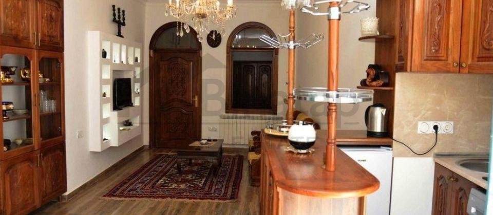 Kirayə verilir 2 otaqlı köhnə tikili 50 m², İçəri Şəhər m. - 5