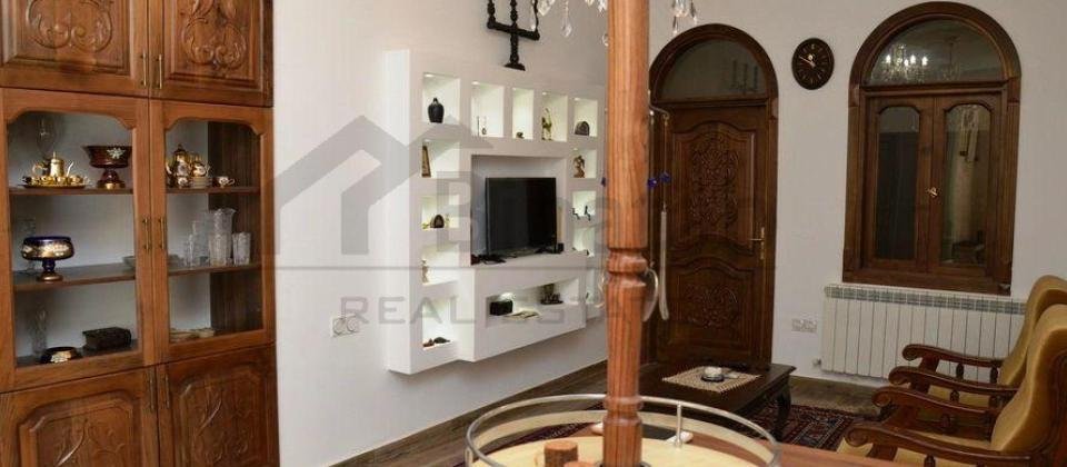 Kirayə verilir 2 otaqlı köhnə tikili 50 m², İçəri Şəhər m. - 9