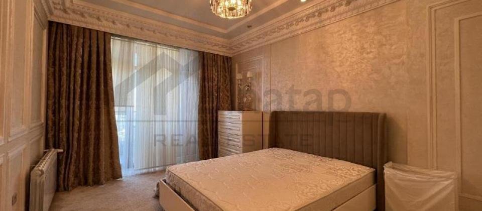 Satilir 4 otaqli menzil/209 kv.m., Grand Hayat Residence, Tbilisi prospekti - 10