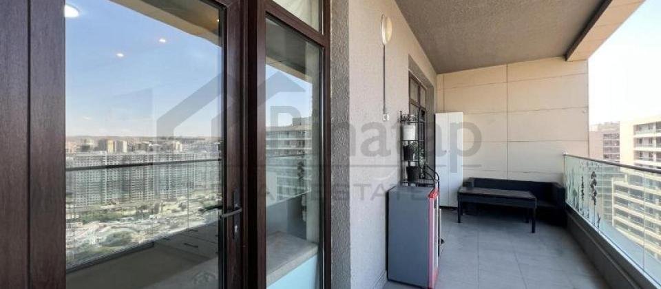 Satilir 4 otaqli menzil/209 kv.m., Grand Hayat Residence, Tbilisi prospekti - 13